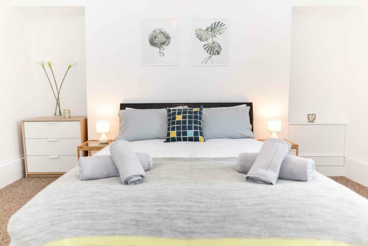 Stafford Modern Apartment Абердин Экстерьер фото