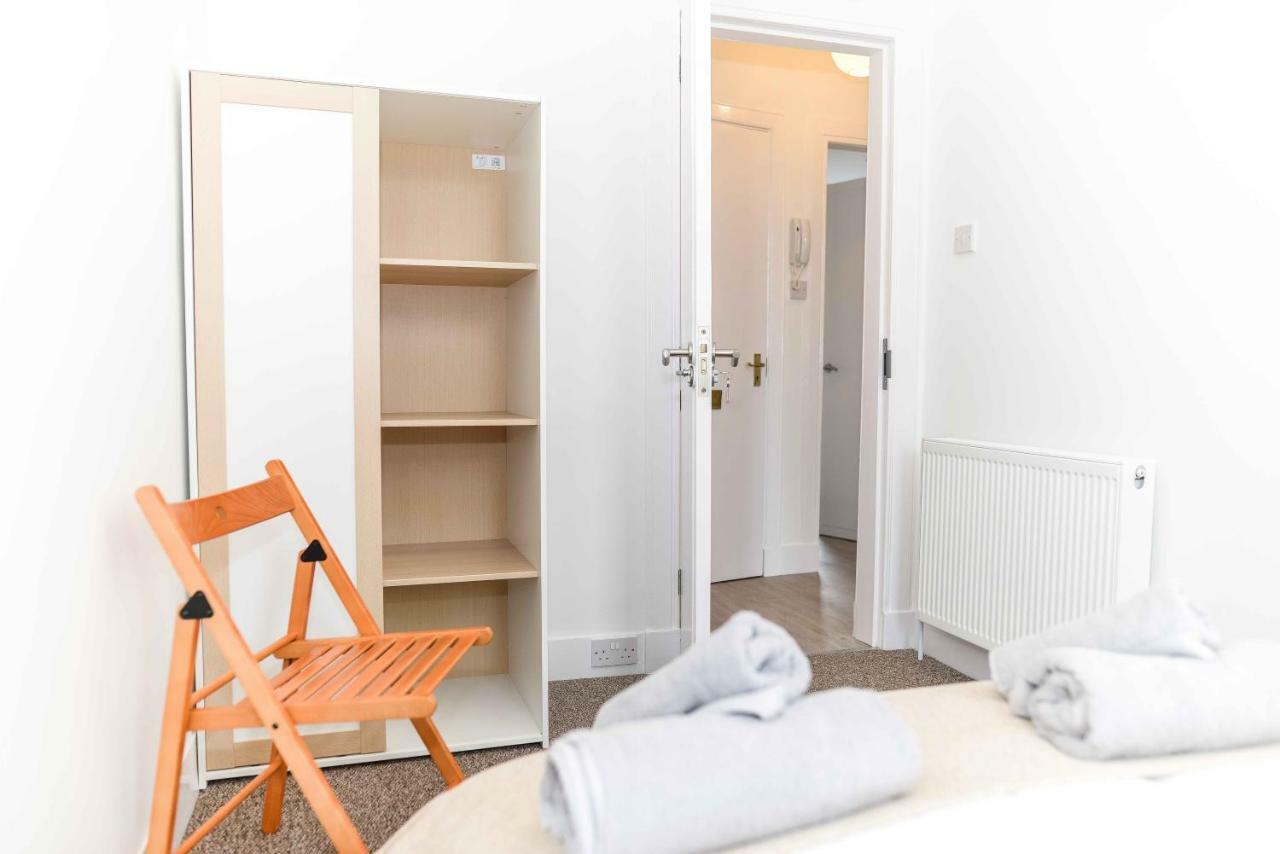 Stafford Modern Apartment Абердин Экстерьер фото