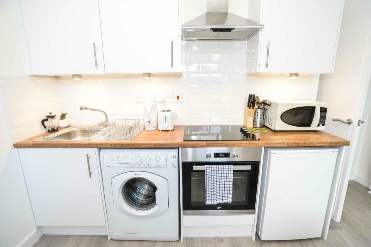 Stafford Modern Apartment Абердин Экстерьер фото